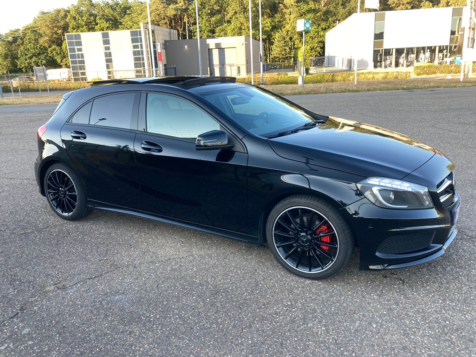 Mercedes A180 1.6 Benzine 122pk Automaat, Auto's, Automaat, Euro 6, Leder, Particulier