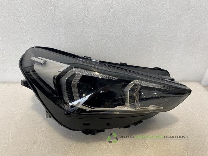 Phare droit d'un BMW X1, Autos : Pièces & Accessoires, -, 3 mois de garantie, Utilisé, -