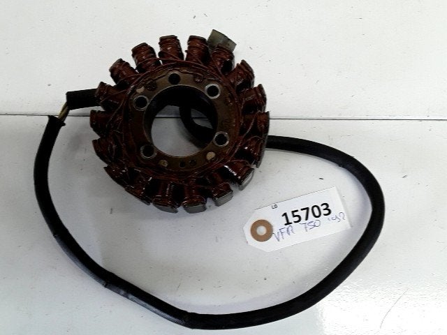 VFR750 1990 - 1993 Honda Alternator D1-25955, Motoren