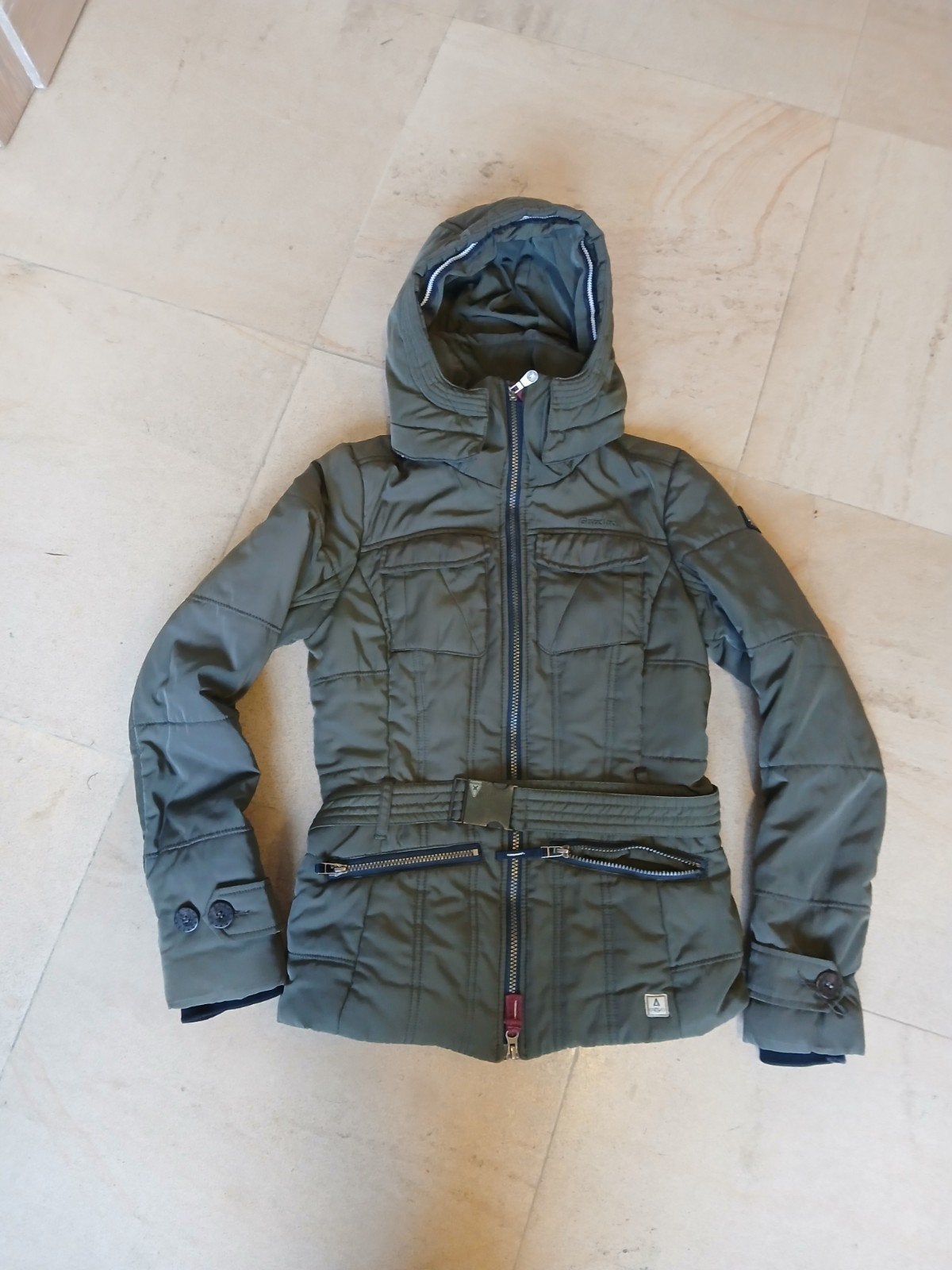mooie winterjas kaki, goede staat, Kleding | Dames, Ophalen