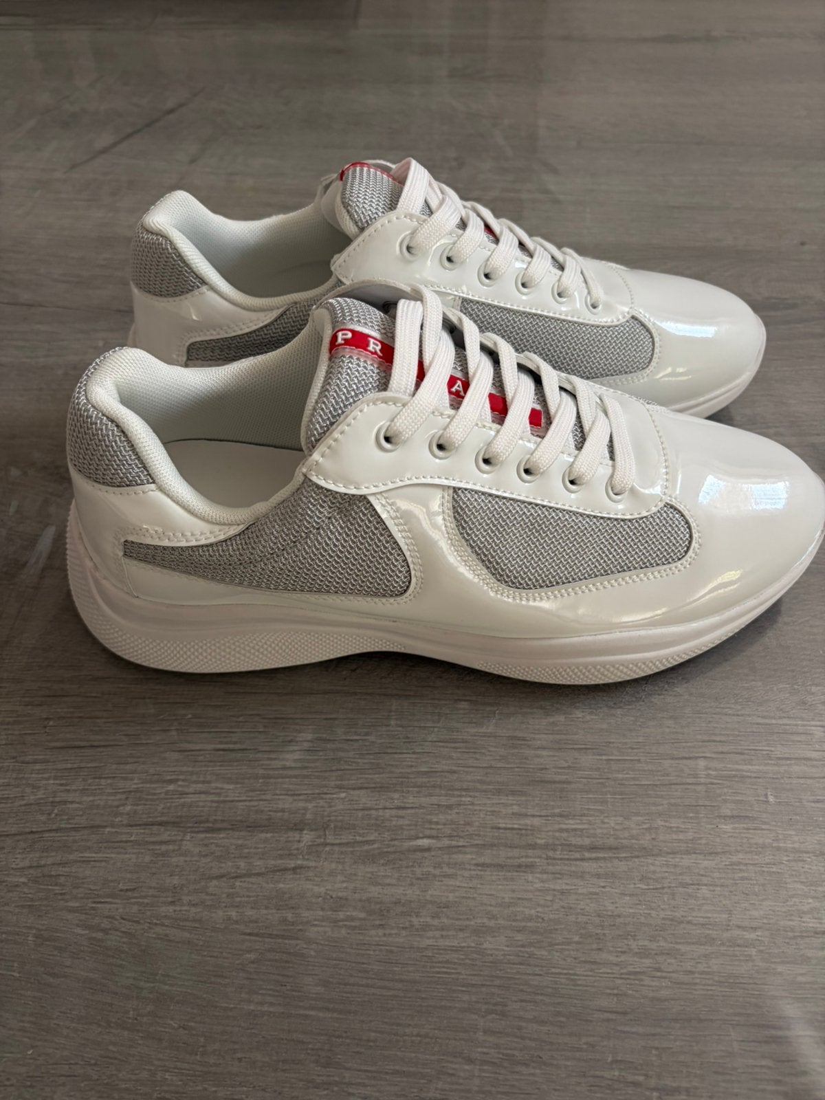 Prada sneaker - Wit - 43, Wit, Nieuw, Ophalen of Verzenden, Sneakers