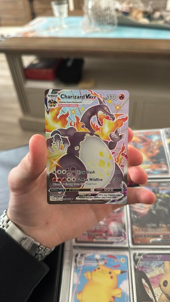 Black shiny Charizard VMAX, Hobby en Vrije tijd, Verzamelkaartspellen | Pokémon, Ophalen of Verzenden, Nieuw