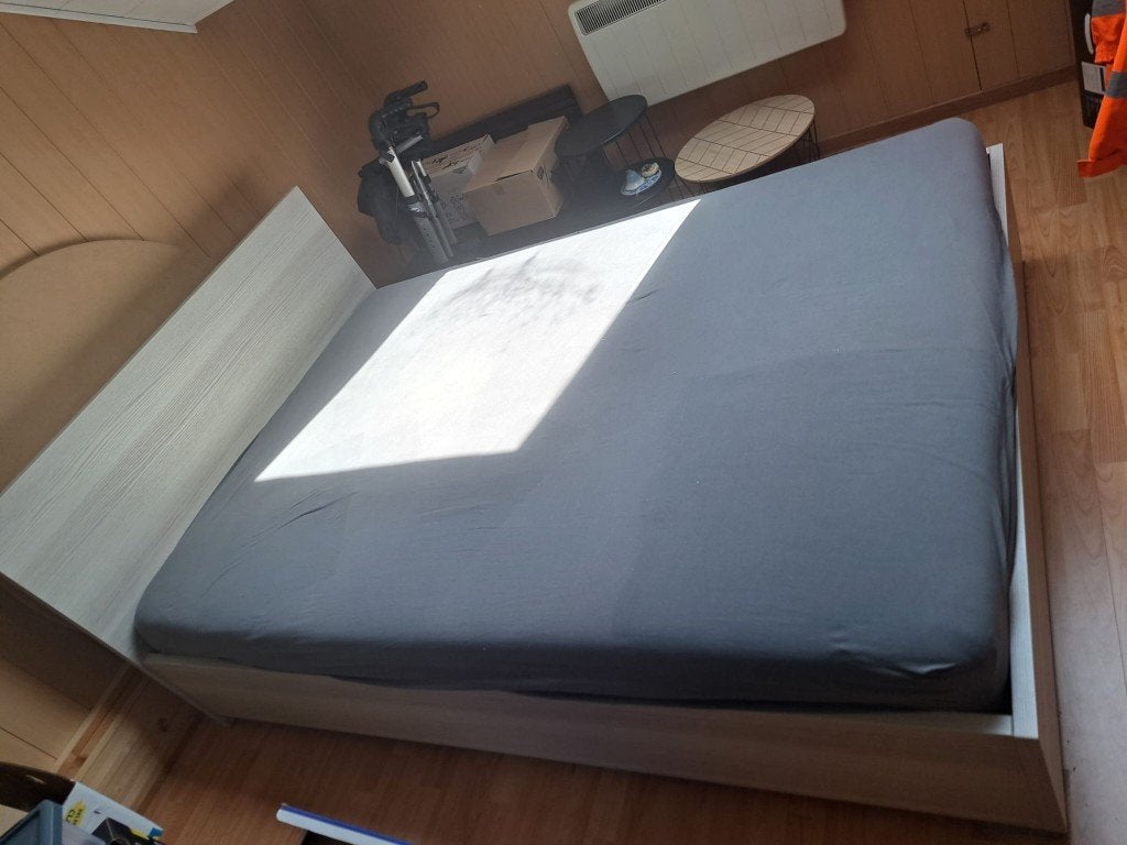 Bed, Huis en Inrichting, Slaapkamer | Bedden, Ophalen, Gebruikt, Beige, 140 cm