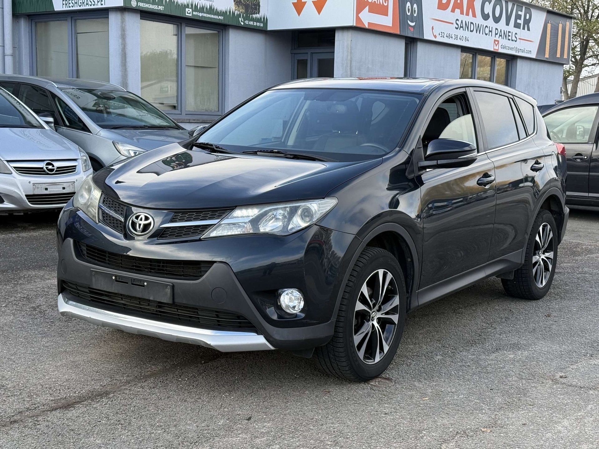 Toyota RAV4 RAV4 2.0 D-4D 4x2 Dynamic, Auto's, Zwart, 4 cilinders, Bedrijf, 5 deurs