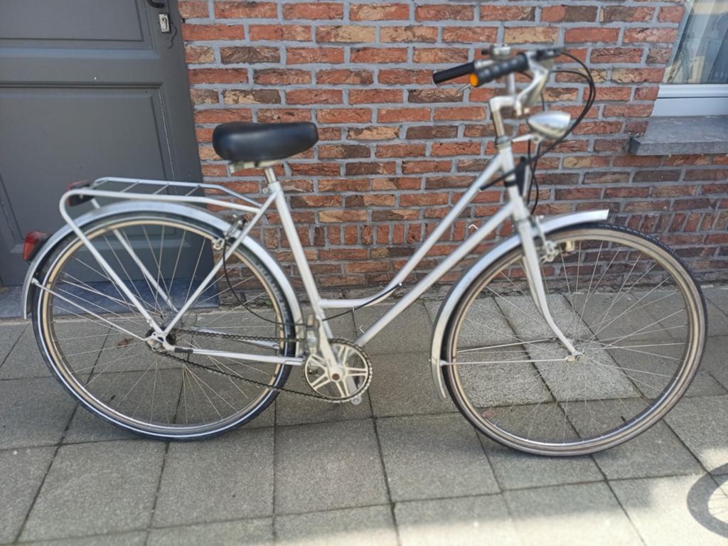 Vélo pour femme à 3 vitesses, idéal pour une chambre ou une, Enlèvement, Vitesses