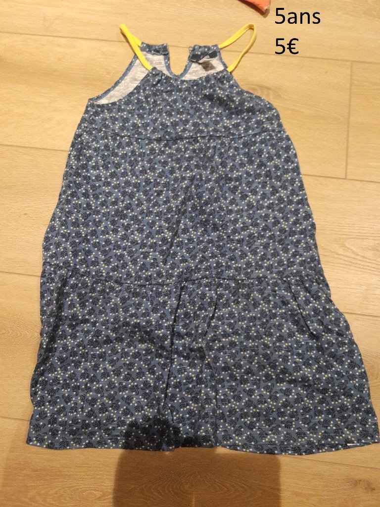 robe fille 5 ans, Enfants & Bébés, Robe ou Jupe, Okaidi, Comme neuf, Enlèvement