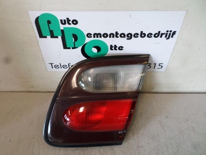 Achterlicht rechts van een Nissan Almera (Almera 98-), Auto-onderdelen, Verlichting, Gebruikt, -, -, Ophalen of Verzenden