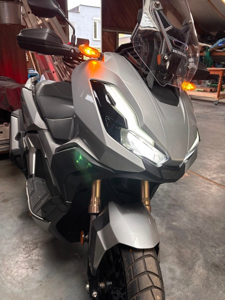 Honda ADV 350 - NIEUWSTAAT, Motoren, Motoren | Honda, Scooter, Nieuw, Particulier, Automaat
