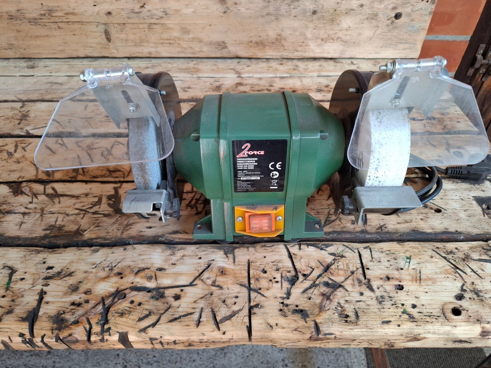 bankslijpmachine, Doe-het-zelf en Bouw, Ophalen, Zo goed als nieuw, Minder dan 700 watt, Werkbankslijpmachine
