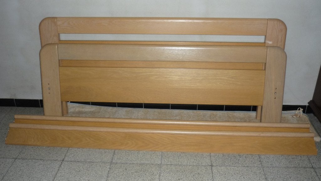 Beau lit solide moderne, Comme neuf, Enlèvement, Bois, 160 cm