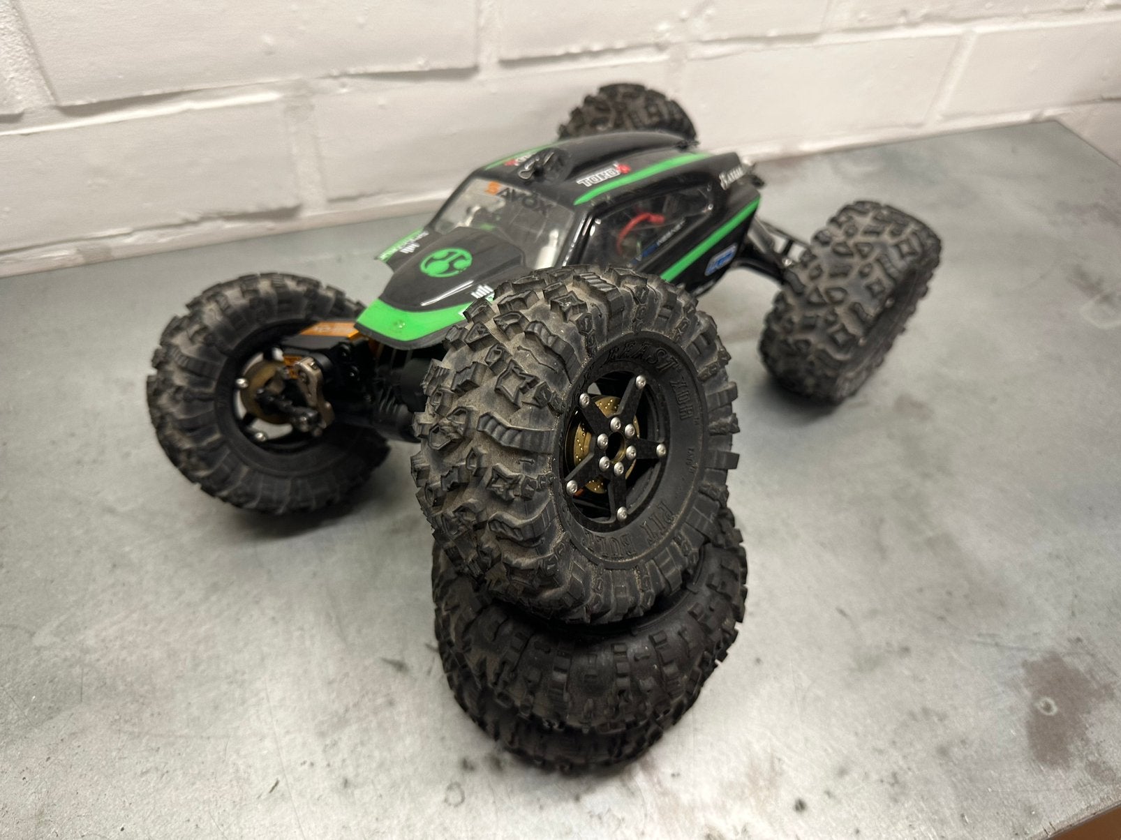 Axial XR10, Elektro, Gebruikt, Auto offroad, Ophalen of Verzenden