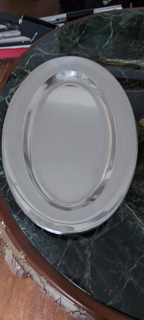 Long plateau ovale en inox, Antiek en Kunst, Antiek | Schalen, Verzenden