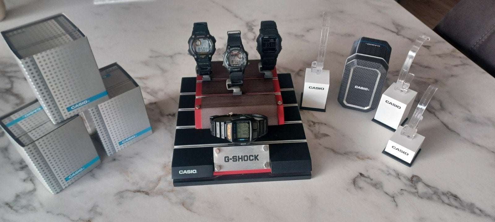 Casio horloge lot, Ophalen
