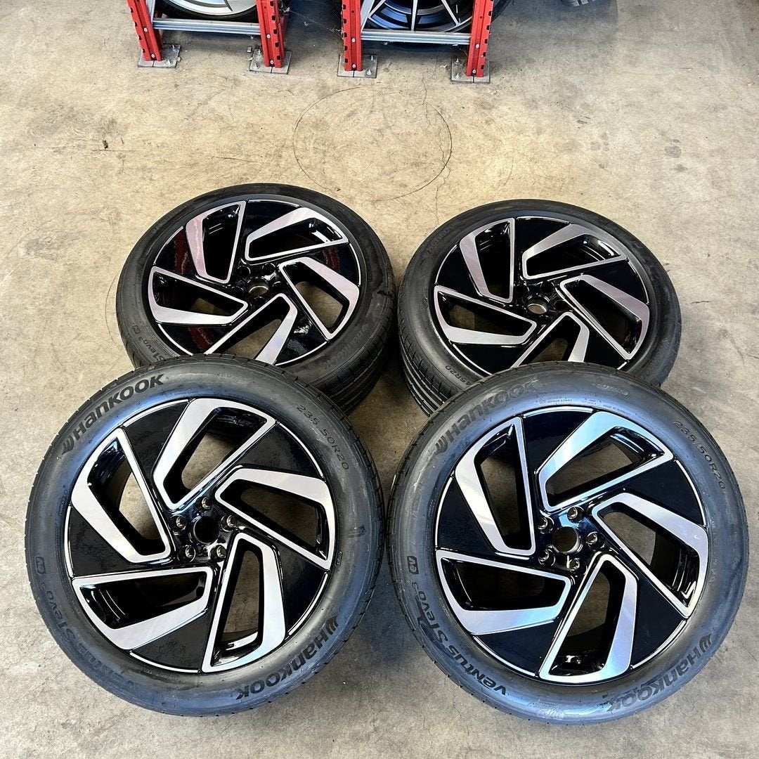 ✅NIEUW 20 inch originele Montreal velgen zomerbanden VW ID.4, Auto-onderdelen, Gebruikt, -, -, Banden en Velgen