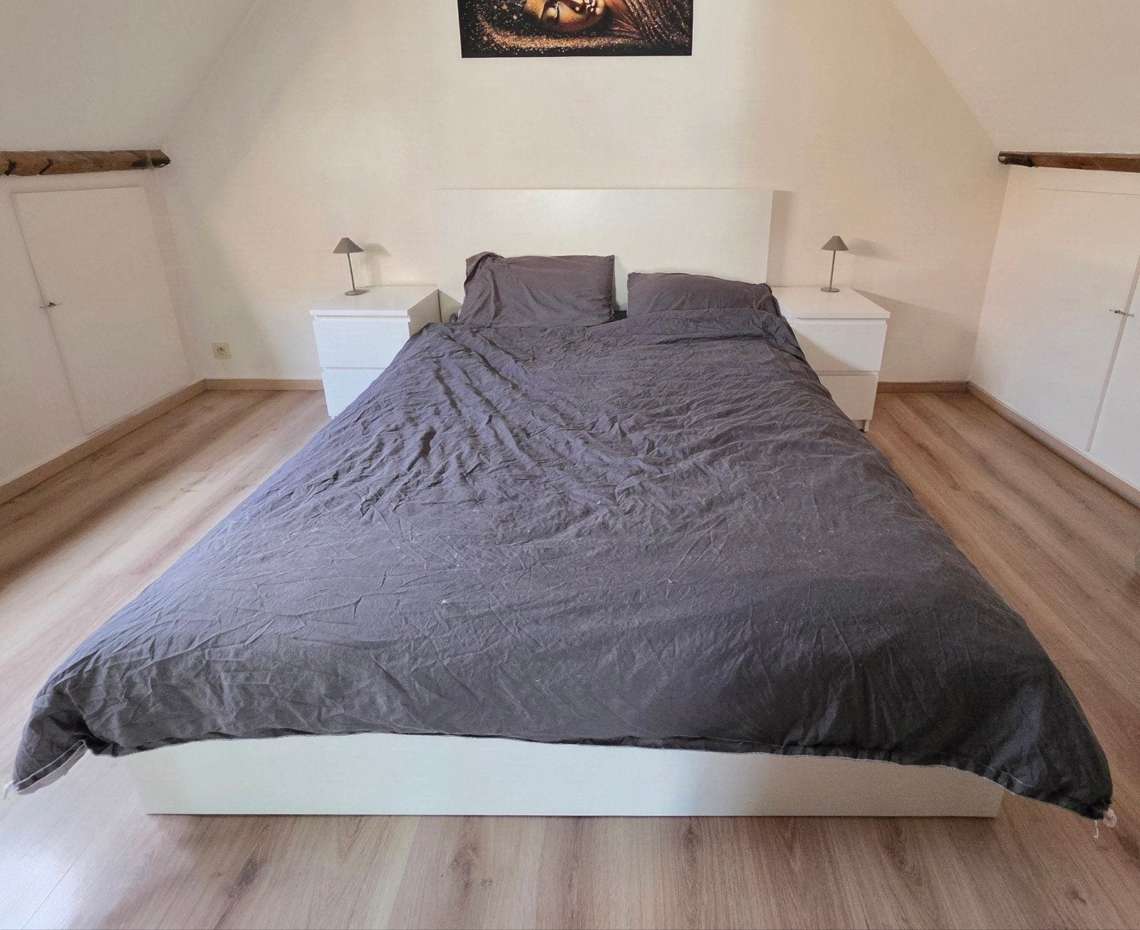 MALM IKEA slaapkamer (bed en 2 nachtkastjes), Huis en Inrichting, Ophalen, Zo goed als nieuw, Tweepersoons, MALM IKEA