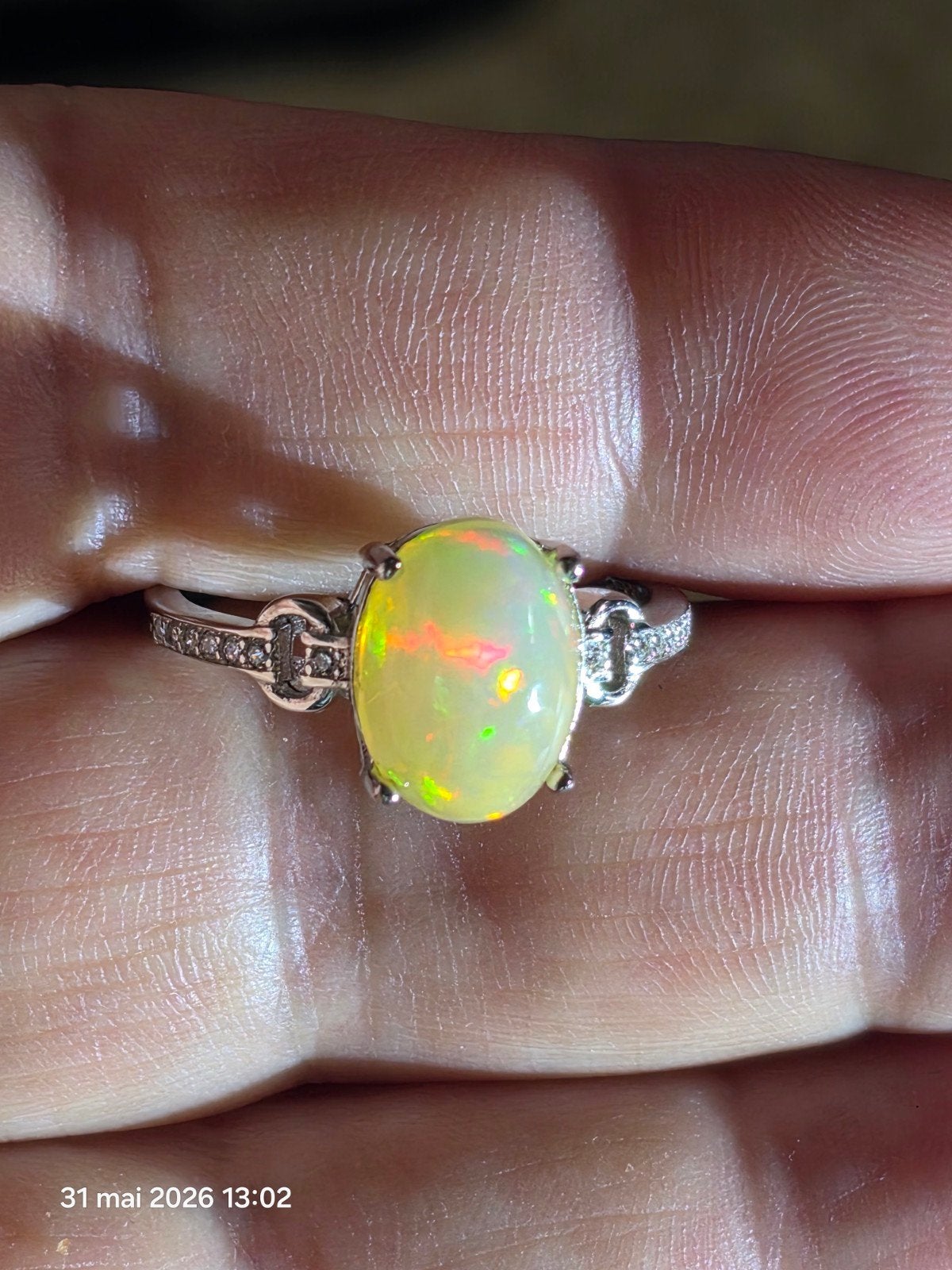 Bague réglable en argent massif avec superbe opale, Neuf, Enlèvement, Argent, Argent
