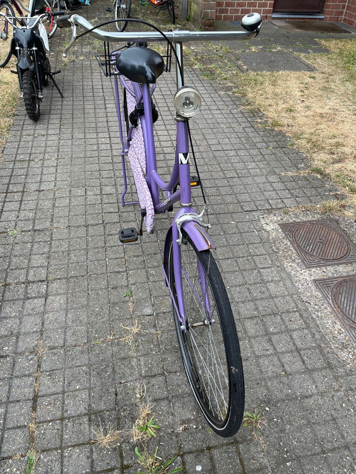 Paarse omafiets, Fietsen en Brommers, Ophalen, Gebruikt