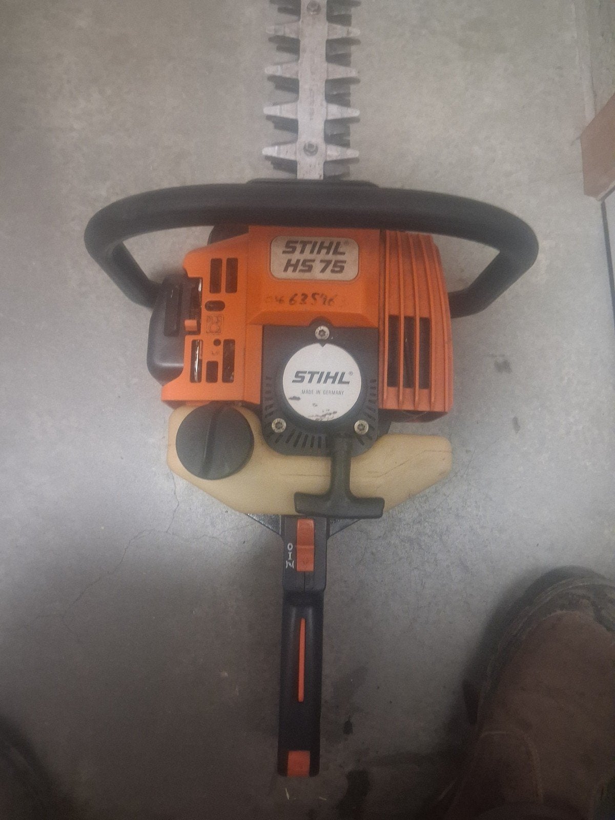stihl heggeschaar, Ophalen