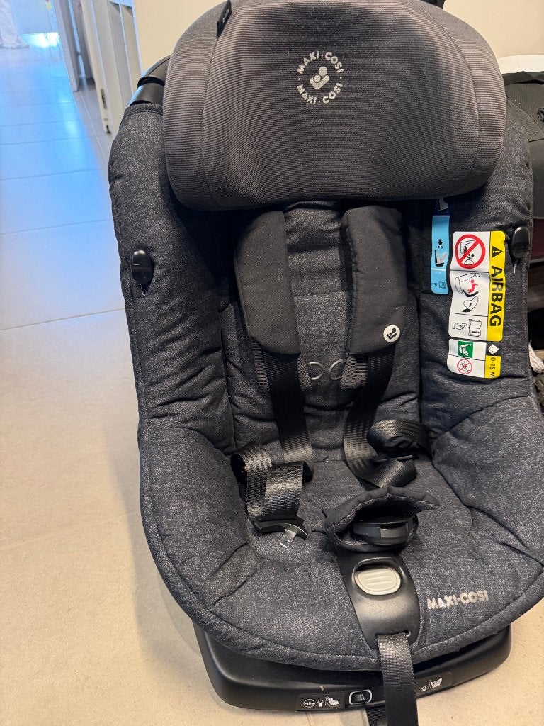 2 keer Maxi Cosi AxissFix-autostoel 360 graden 9- tot 18 kg, Ophalen, Gebruikt, 9 t/m 18 kg, Zijbescherming