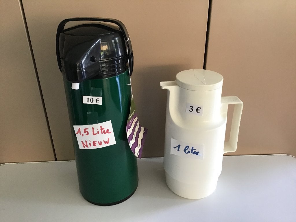 2 verschillende thermossen en ander keukengerief, Huis en Inrichting, Keuken | Servies, Ophalen of Verzenden, Zo goed als nieuw