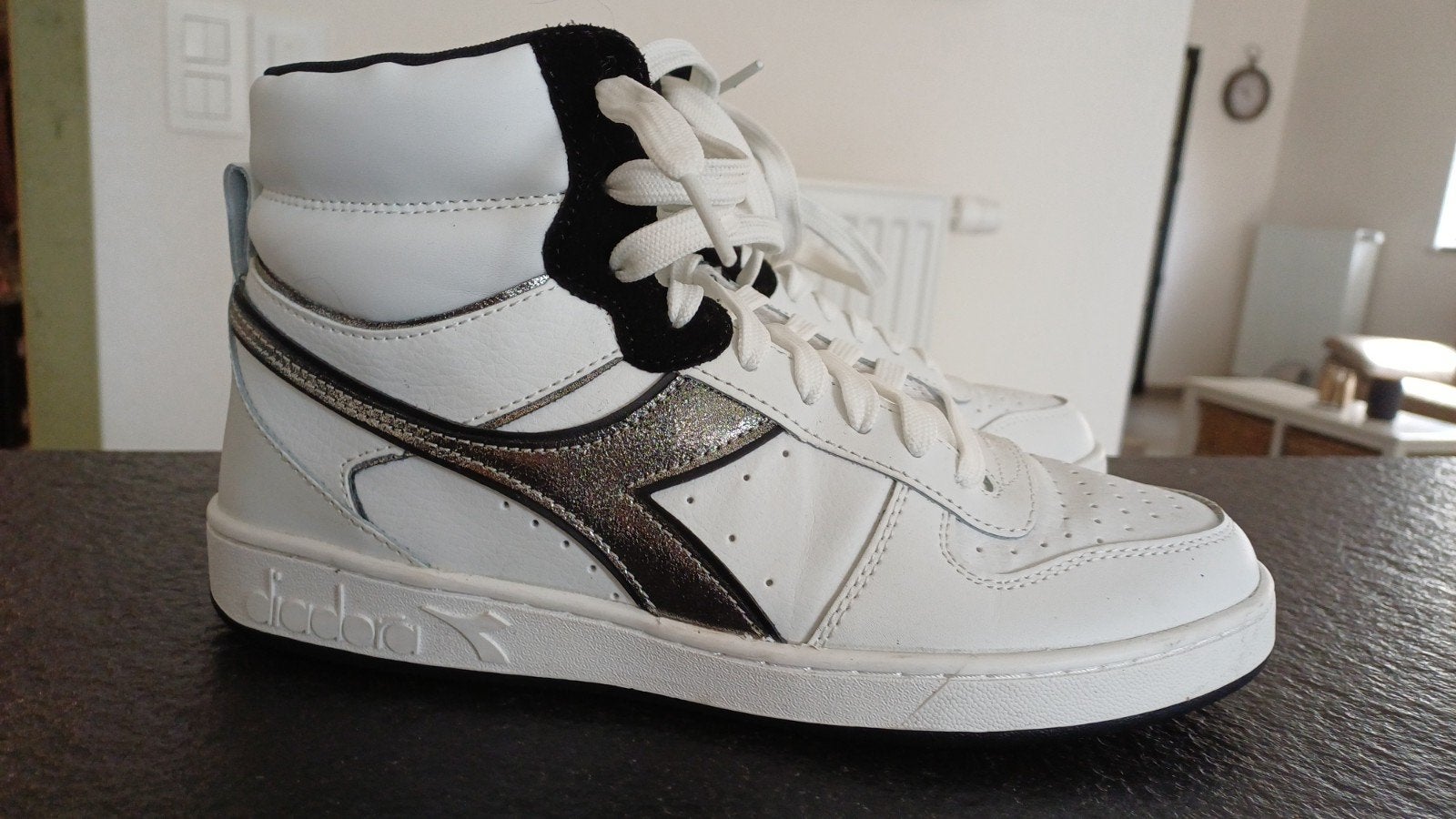 nieuwe daadkracht sneakers maat 40,5, Ophalen of Verzenden