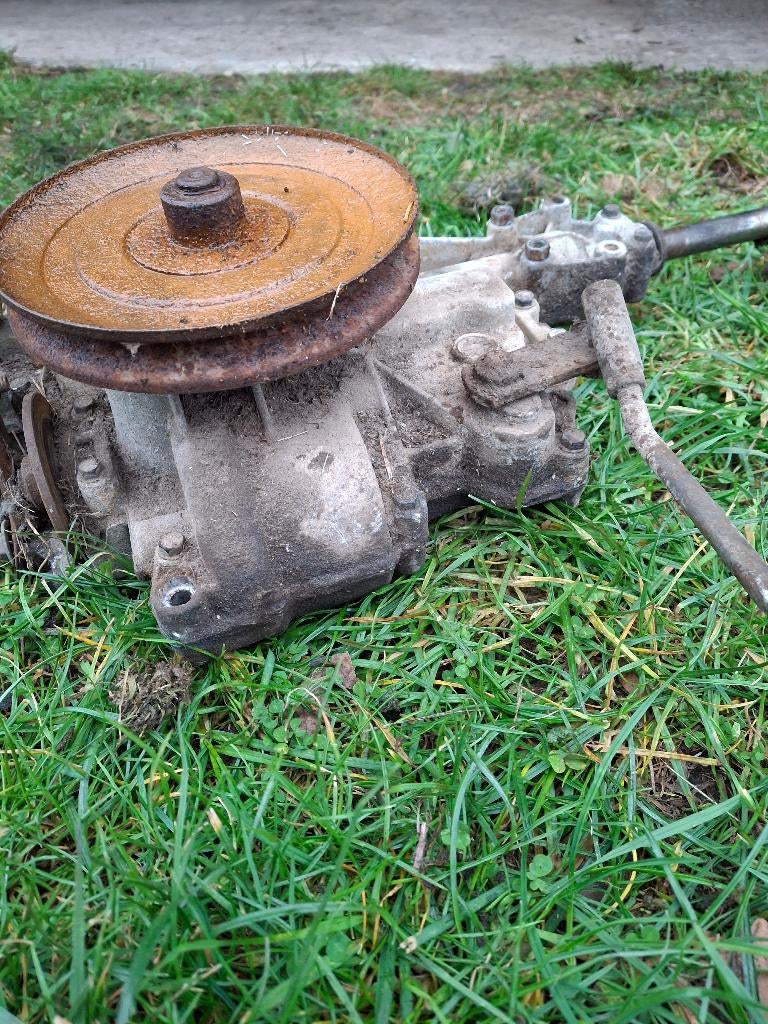 Boite de vitesses tracteur tondeuse, Enlèvement, Utilisé, Vitesses, 90 à 120 cm