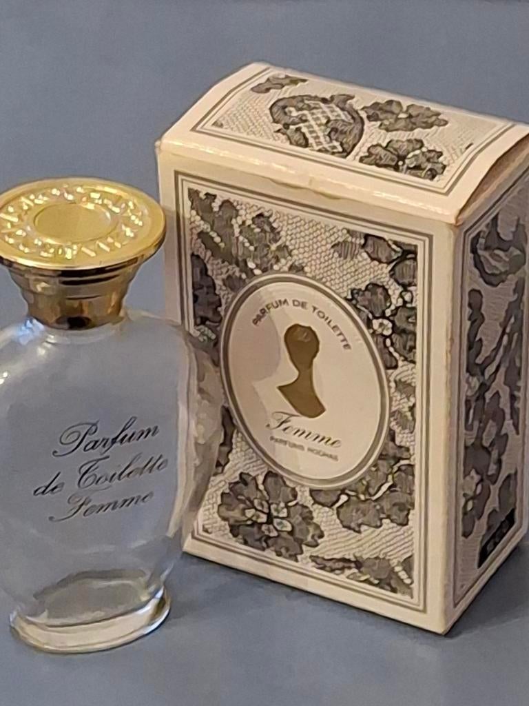 Femme de Rochas. 
Objet : Flacon amphore vintage et boîte as, Collections, Enlèvement ou Envoi