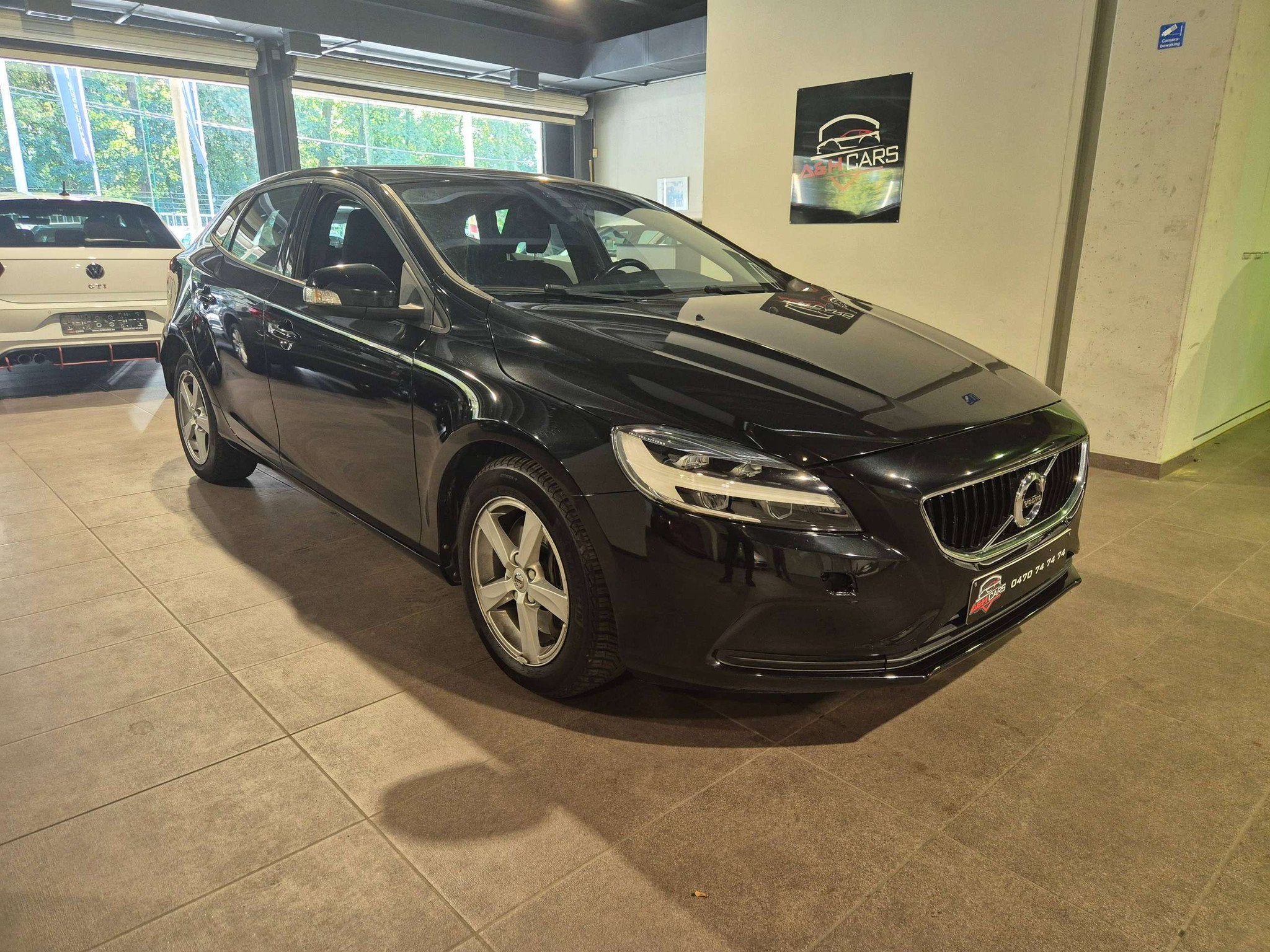 Volvo V40 V40 2.0 D2 Eco Geartronic (bj 2017, automaat), Auto's, Stof, Gebruikt, 4 cilinders, 1969 cc