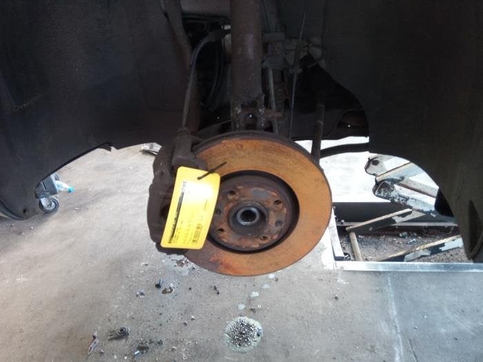 Moyeu de roue avant d'un Citroen C4, -, 3 mois de garantie, Utilisé, -