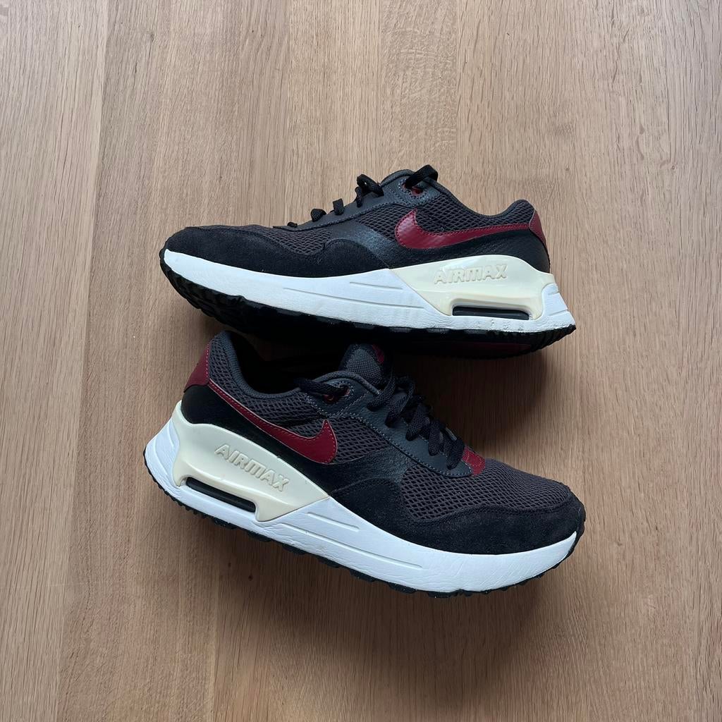 Chaussures Nike Air Max, Enlèvement ou Envoi, Comme neuf, Baskets, Noir