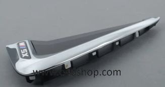 LOGO EMBLEEM  BMW X5M  F85 LINKS VOOR OE 51138056343 NIEUW, -, -, Nieuw, Ophalen of Verzenden