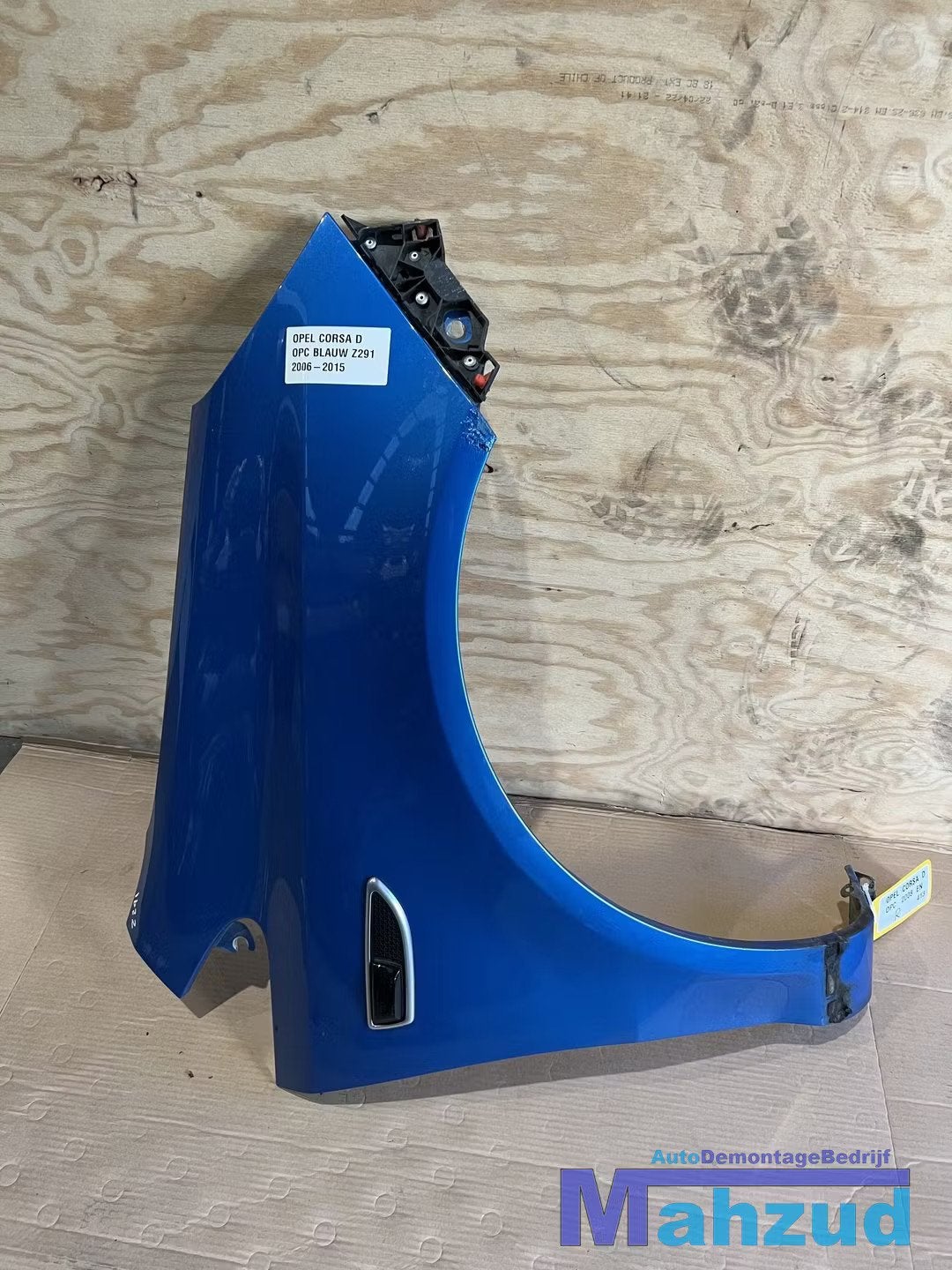 OPEL CORSA D BLAUW Z291 OPC VXR Rechts voorscherm scherm 200, Opel Automobile GmbH, Avant, Opel, Bahnhofsplatz 1
65423  Russelsheim am Main, DE
