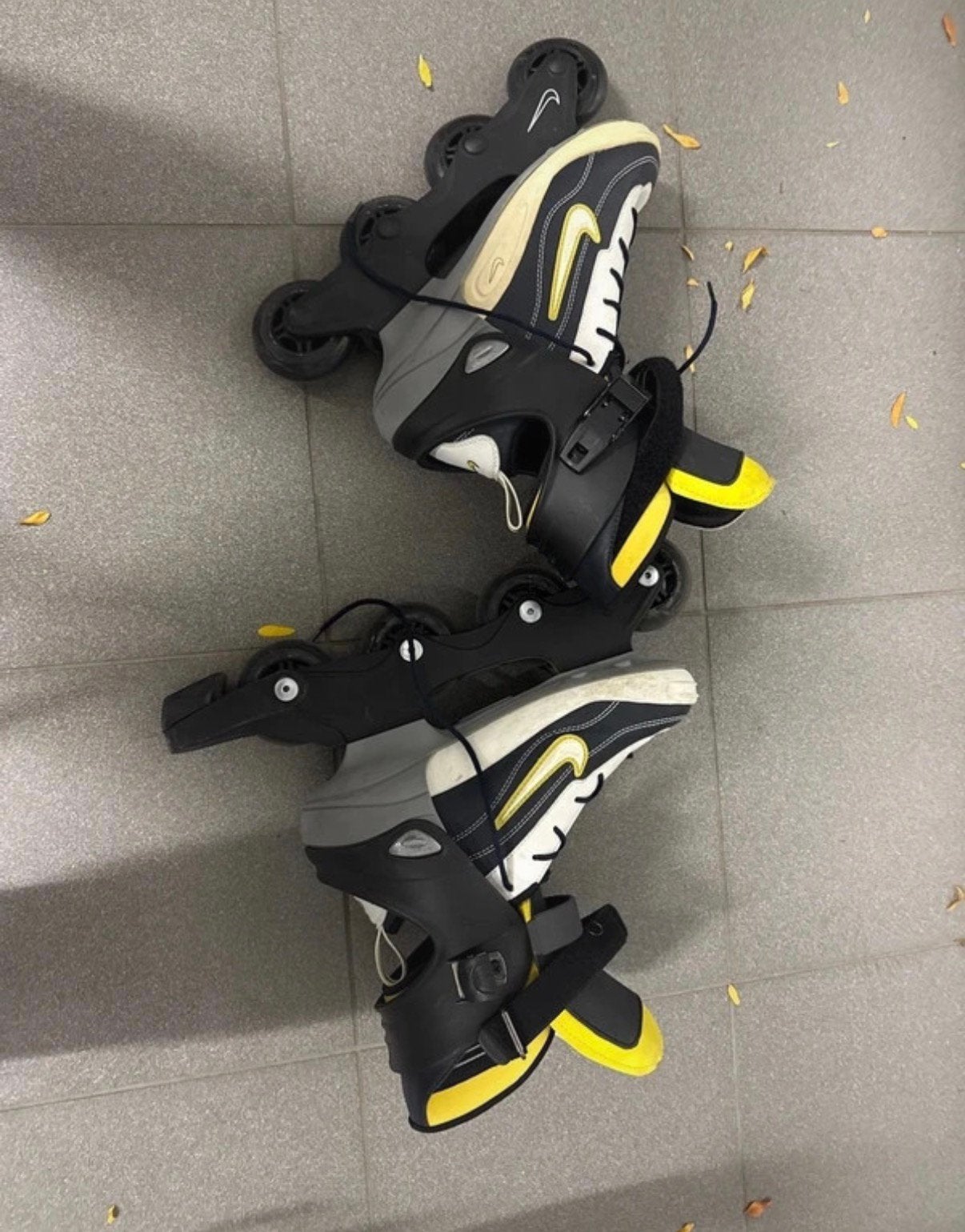 Vintage nike inline skates, Autres marques, Femmes, Rollers 4 roues en ligne, Comme neuf