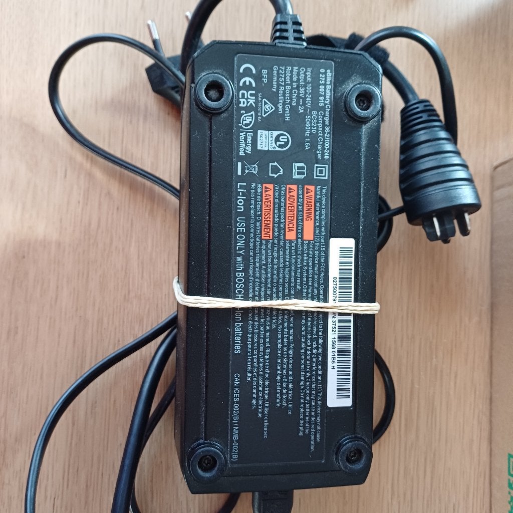 Chargeur Bosch : eBike BatteryCharger 36-2/100-240, Vélos & Vélomoteurs, Enlèvement, Utilisé, Bosch