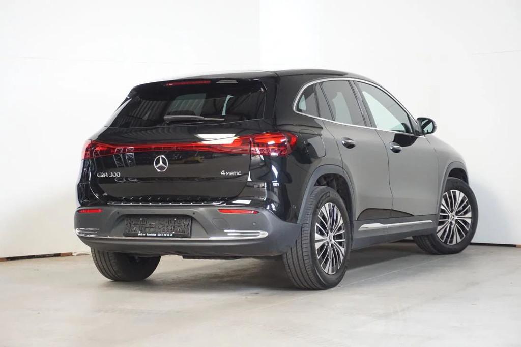 Mercedes-Benz EQA 300 - 4M (bj 2025, automaat), Automaat, Gebruikt, Leder en Stof, Zwart