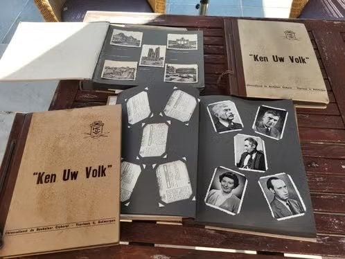 Lot Vintage Verzamelalbums De Beukelaar – Ken Uw Volk, Ophalen of Verzenden