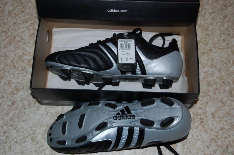 Nieuwe voetbalschoenen ADIDAS, Sport en Fitness, Voetbal, Ophalen, Nieuw, Schoenen