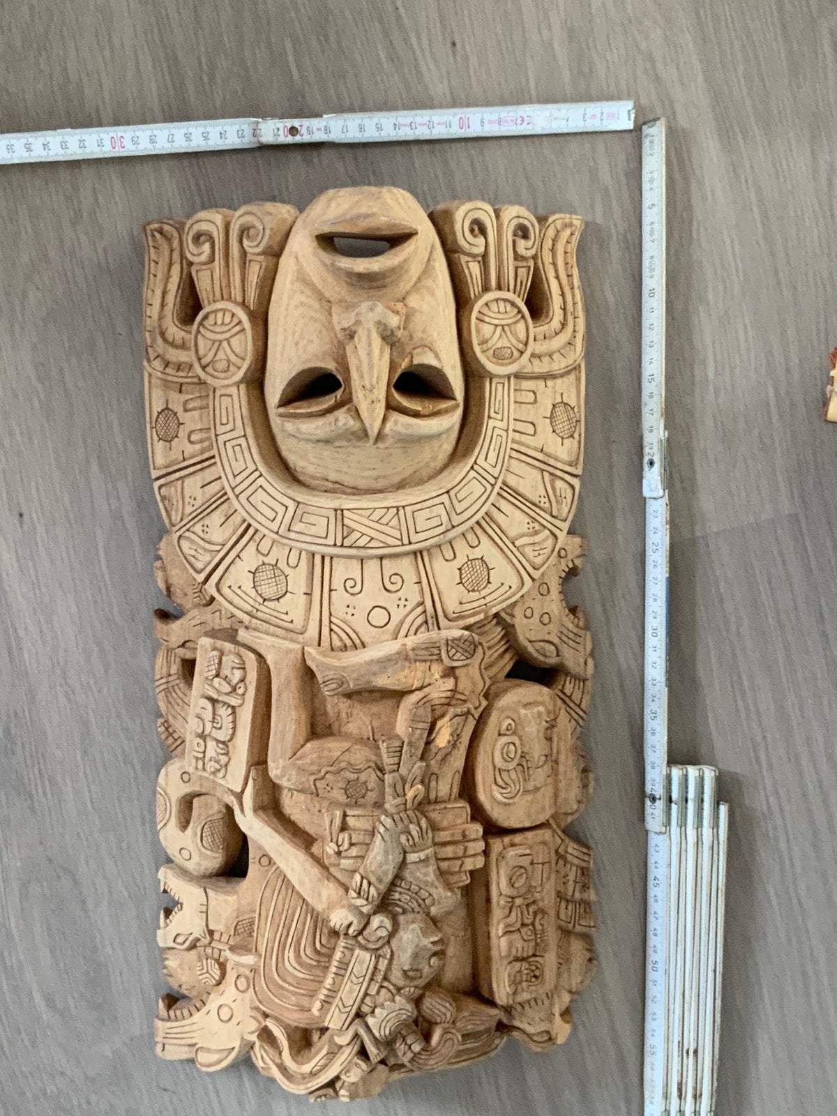 Azteken masker, Ophalen