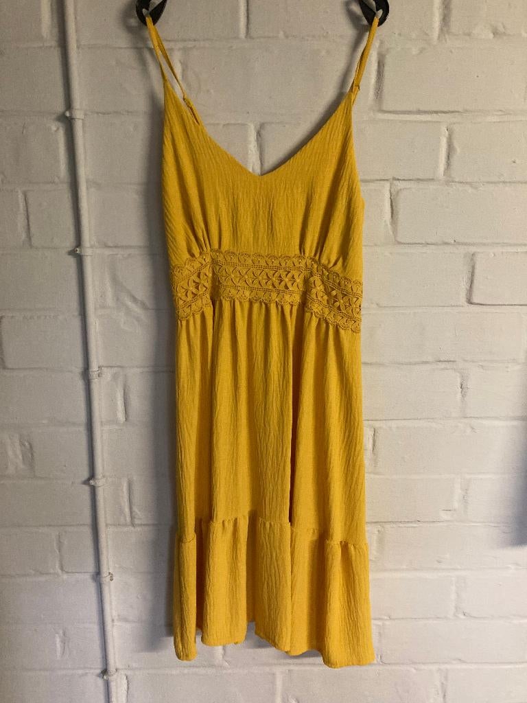 Donkergeel open kleedje, Lola & Liza, maat 40, Kleding | Dames, Maat 38/40 (M), Lola & Liza, Geel, Ophalen of Verzenden