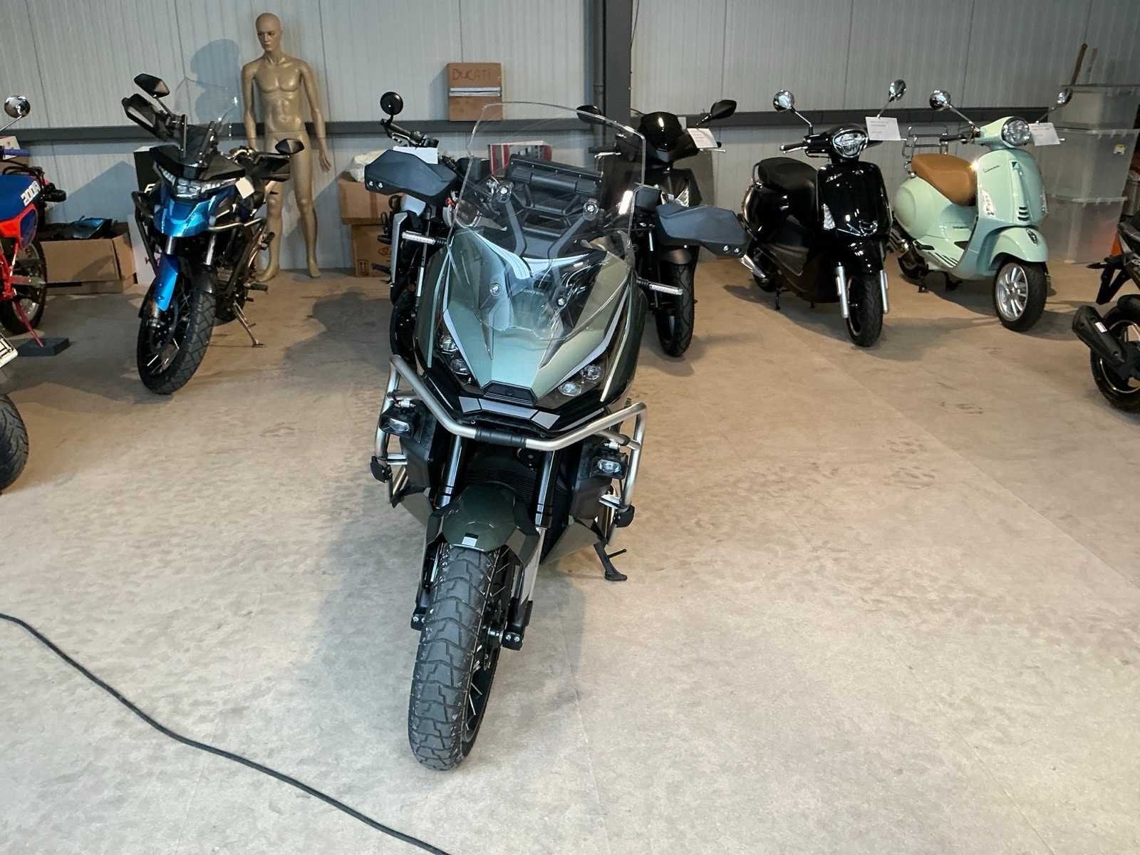 Moto Zontes 368, Motos, Entreprise, Occasion, Zontes, Autre