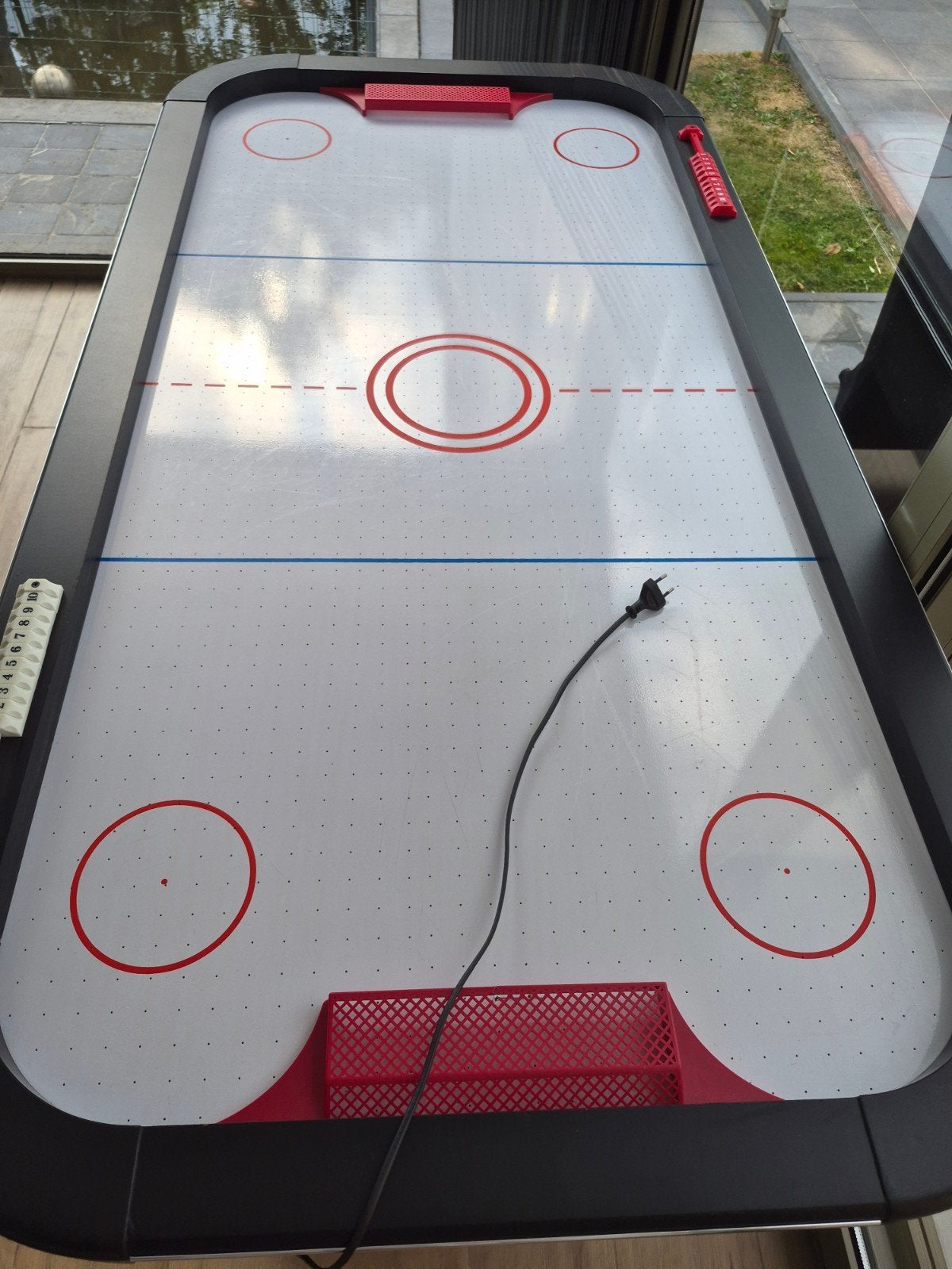Airhockey, Ophalen, Gebruikt
