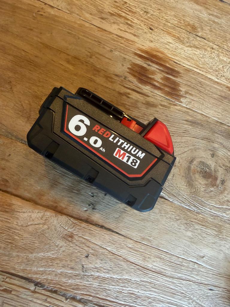 Batterie Milwaukee m18 6ah, Enlèvement ou Envoi, Comme neuf