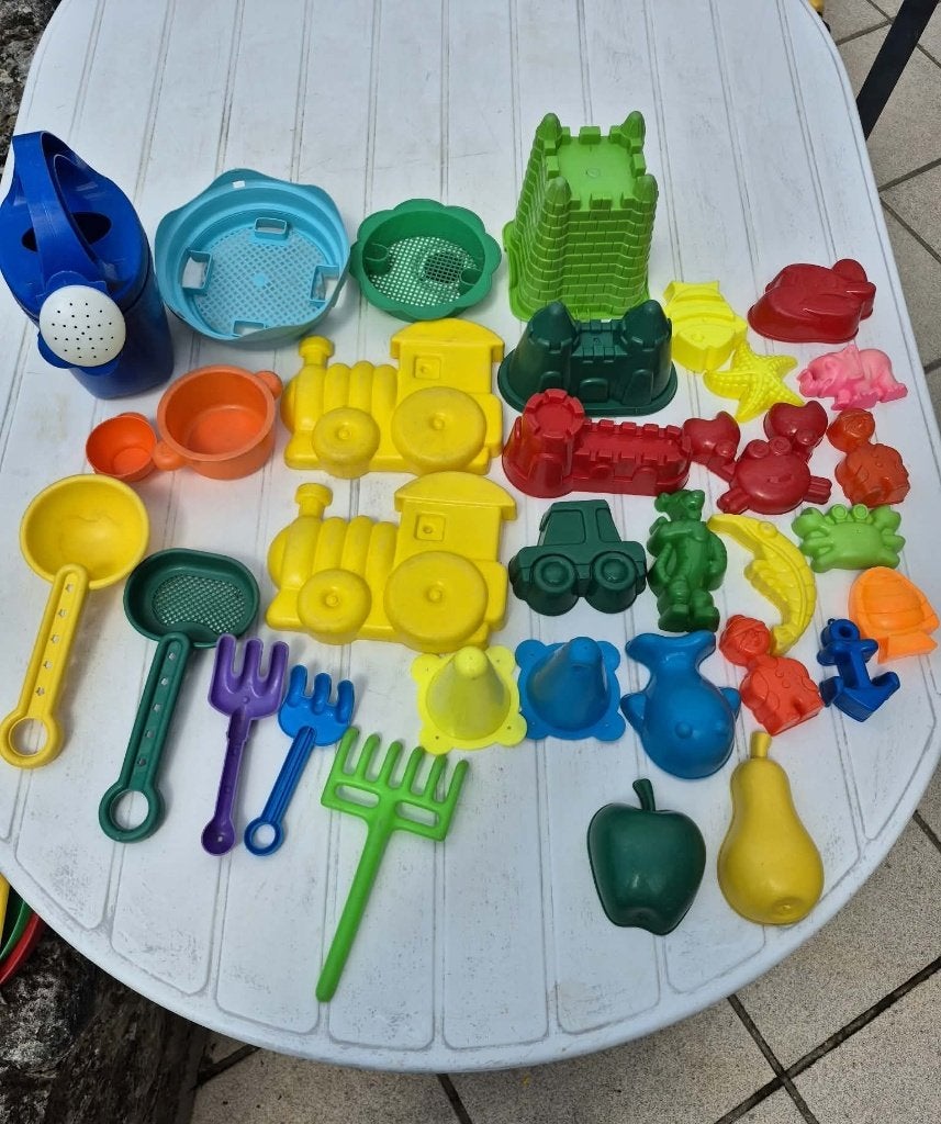 lot de jeux pour bac à sable, Enlèvement, Utilisé