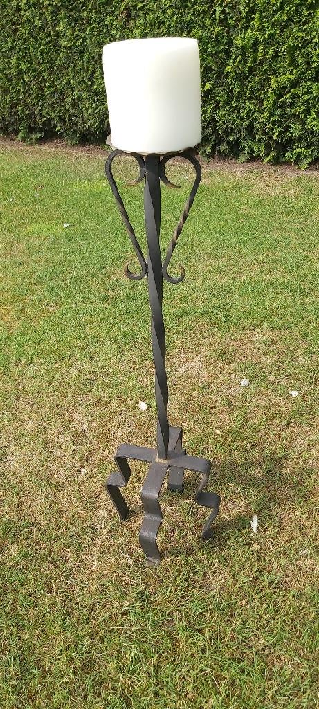 handgemaakte gietijzeren kandelaar met ongebruikte kaars, Jardin & Terrasse, Torches, Enlèvement, Comme neuf