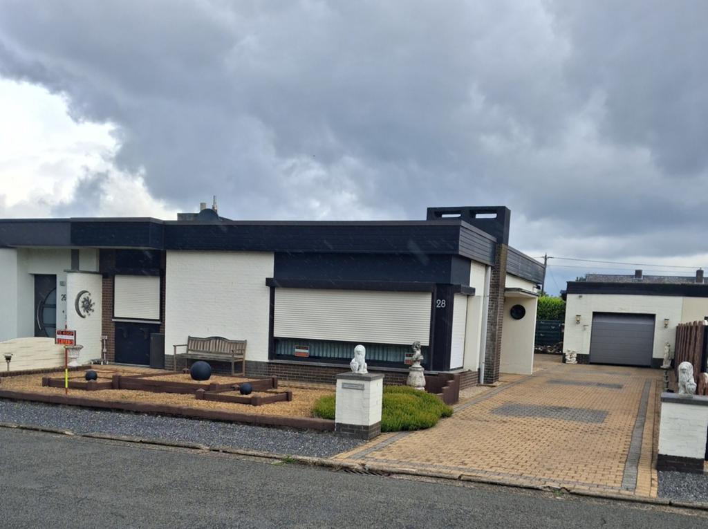 Instapklare bungalow vv 3 slaapkamers, garage - Leopoldsburg, 81 m², 3 kamers, Verkoop zonder makelaar, Provincie Limburg