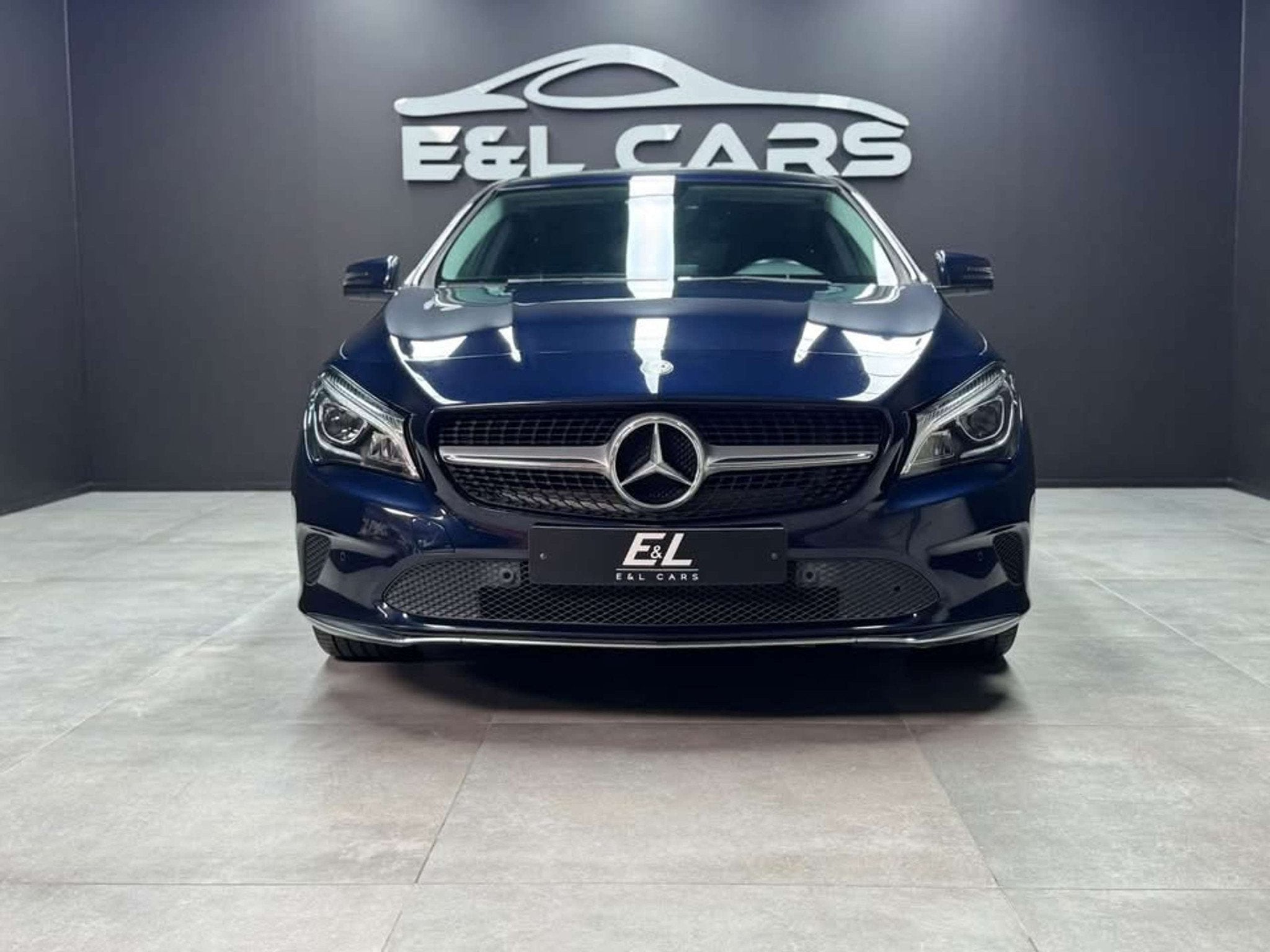 Mercedes-Benz CLA-Klasse 180 CLA 180 d *12 mois de garantie*, Auto's, CLA, Gebruikt, Blauw, 5 deurs
