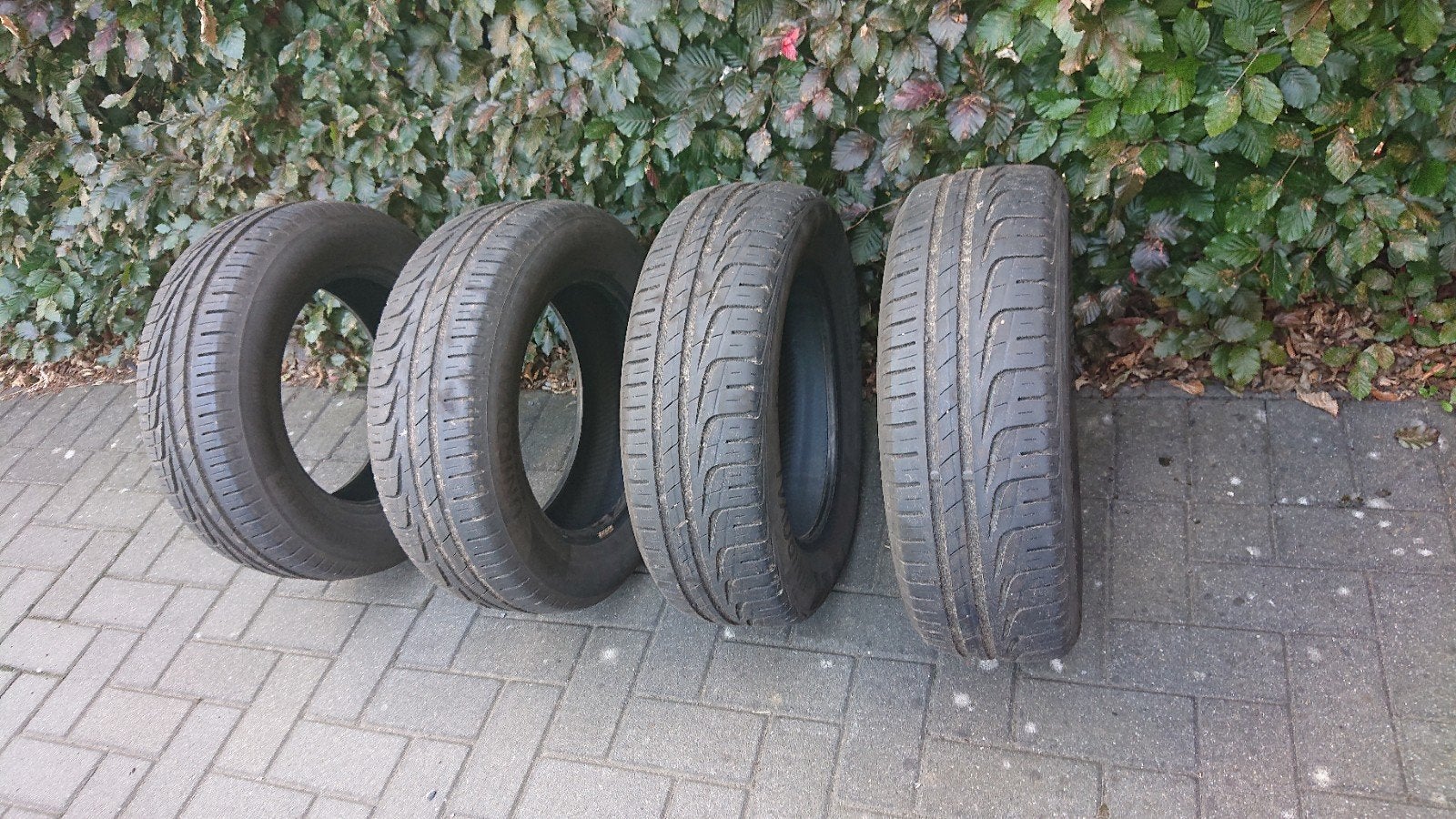 Zomerbanden set Uniroyal Rain Expert 195/65/R15, Ophalen
