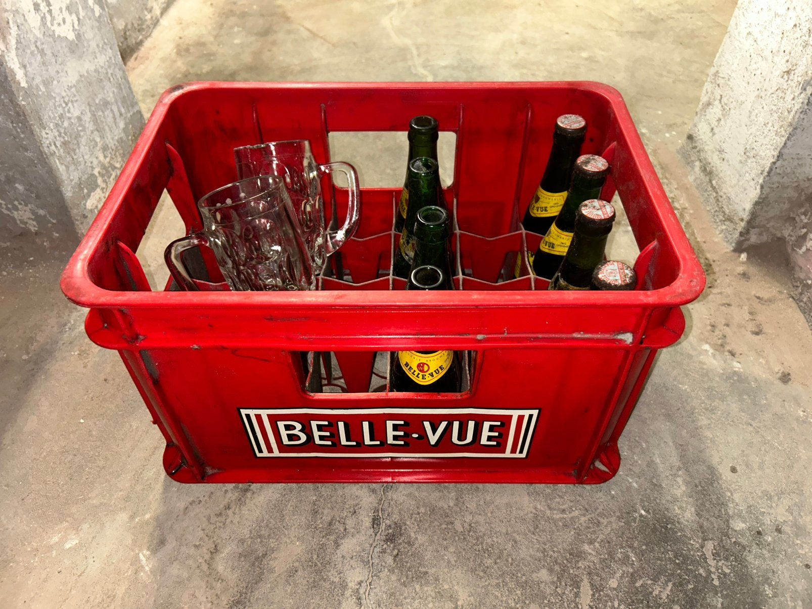 Belle-vue bierbak, Verzamelen, Ophalen, Flesje(s)