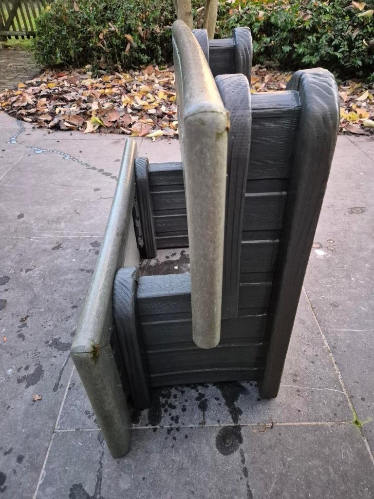 Trapje voor jacuzzi, Tuin en Terras, Ophalen, Gebruikt, Vast