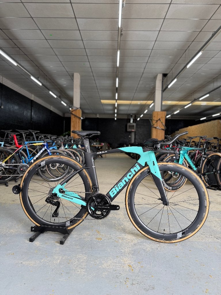 Bianchi Aquila CV Dura Ace Di2 Carbon Racefiets, Ophalen, Zo goed als nieuw